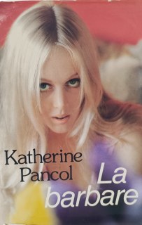 Couverture de LA BARBARE